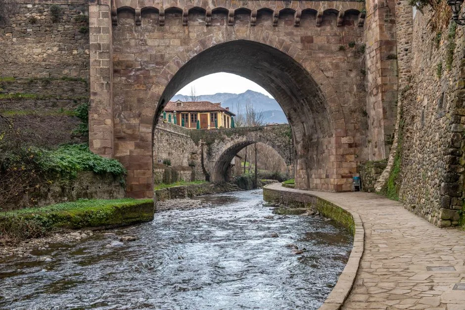 Buitrago del Lozoya en un día: muralla, Museo Picasso y dónde comer junto al embalse