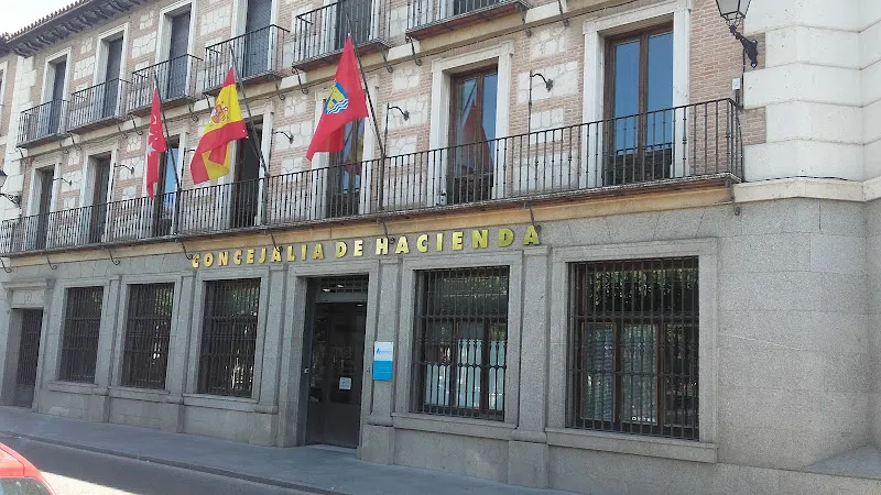 Concejalía de Hacienda - Oficinas del ayuntamiento en Alcalá de Henares - foto 2