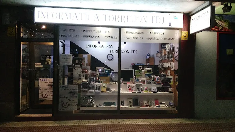 INFORMATICA TORREJON IT:) - Tienda de informática en Torrejón de Ardoz - foto 2