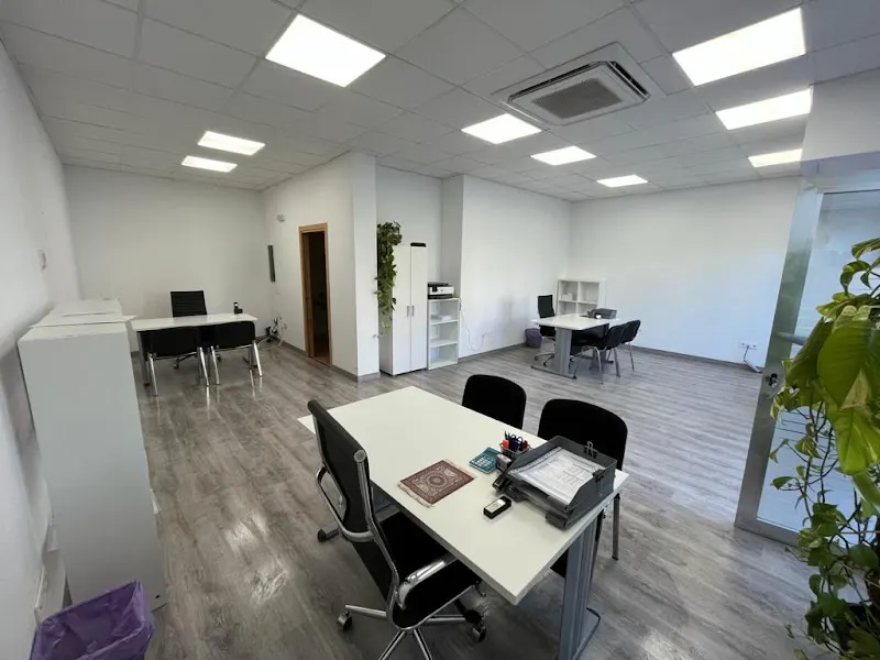 ROOM-HOUSE Inmobiliaria S.L. - Agencia inmobiliaria en Parla - foto 2