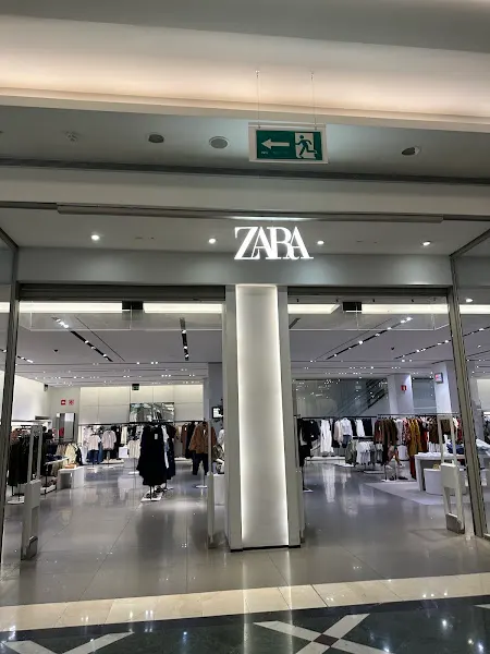 ZARA - Tienda de ropa en Madrid - foto 2