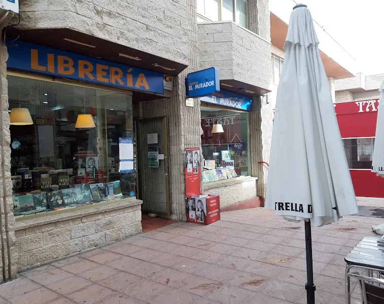 Librería El Mirador -Colmenar Viejo- - Librería en Colmenar Viejo - foto 3