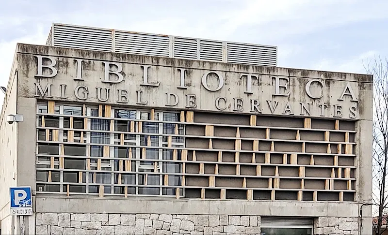 Biblioteca Pública Municipal “MIGUEL DE CERVANTES” de Colmenar Viejo. - Biblioteca pública en Colmenar Viejo - foto 2