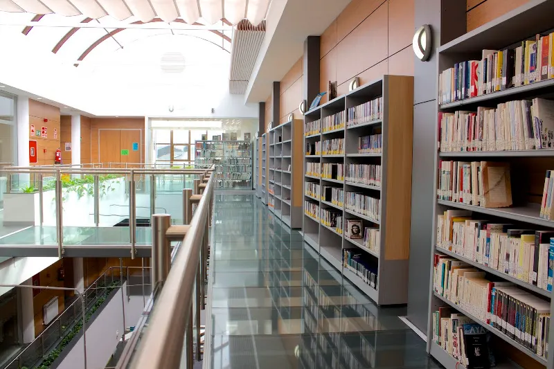Biblioteca Municipal “Ricardo León” - Biblioteca pública en Galapagar - foto 2