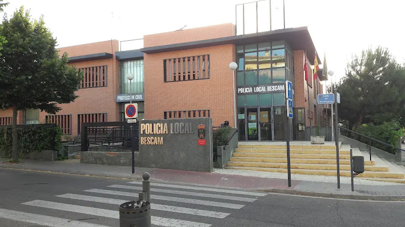 Policía Local de Villaviciosa de Odón - Oficina de atención al ciudadano en Villaviciosa de Odón - foto 2