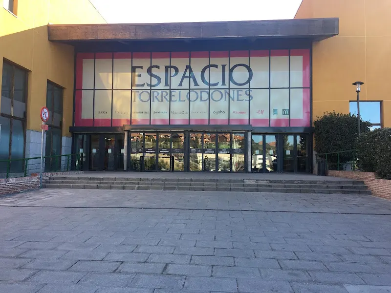 Alcampo - Supermercado en Torrelodones - foto 2
