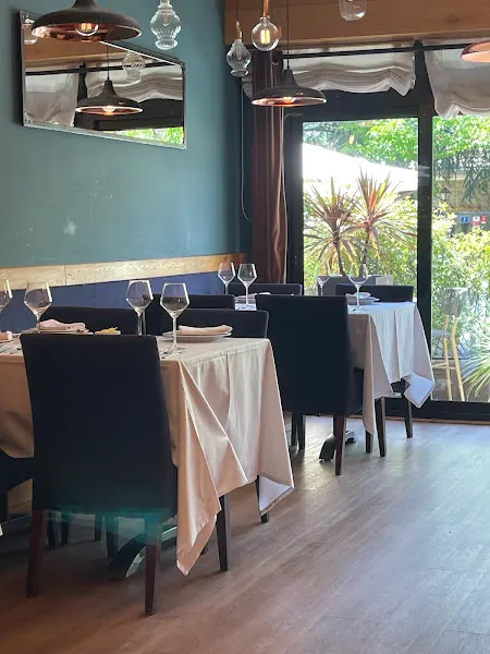 La Tavherna - Restaurante especializado en tapas en Torrelodones - foto 2
