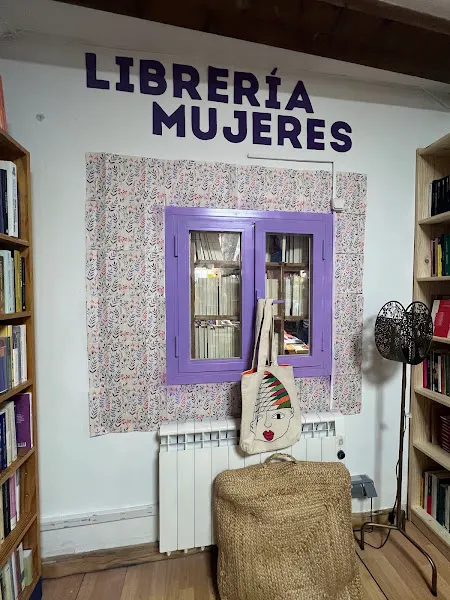 LIBRERÍA MUJERES - Especialistas en libros feministas y escritos por mujeres
