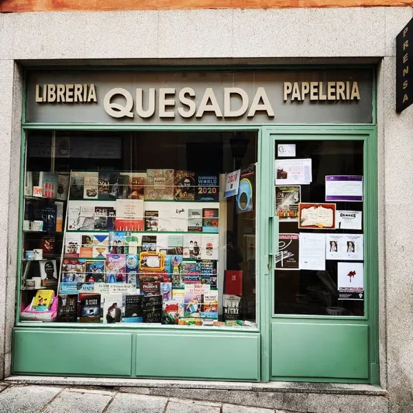 Librería Quesada - Librería en San Lorenzo de El Escorial - foto 2