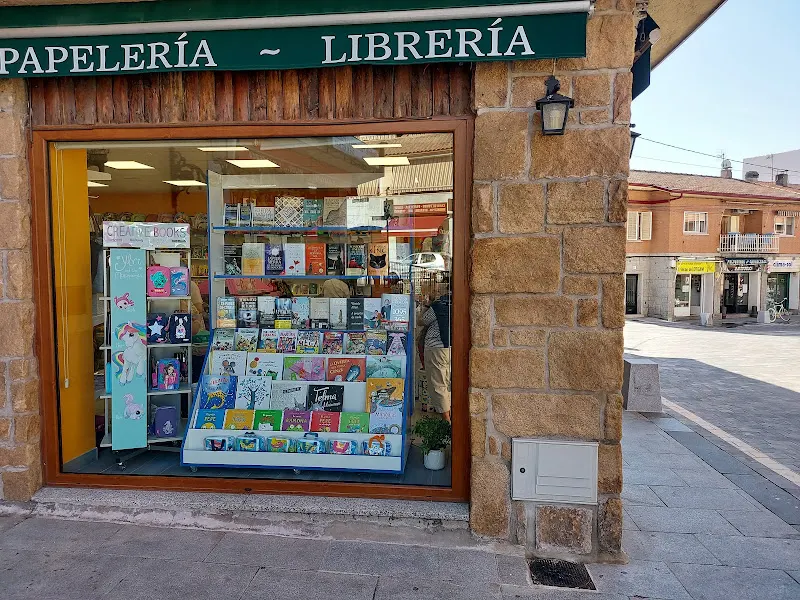 Librería-Papelería Raser - Papelería en Alpedrete - foto 2