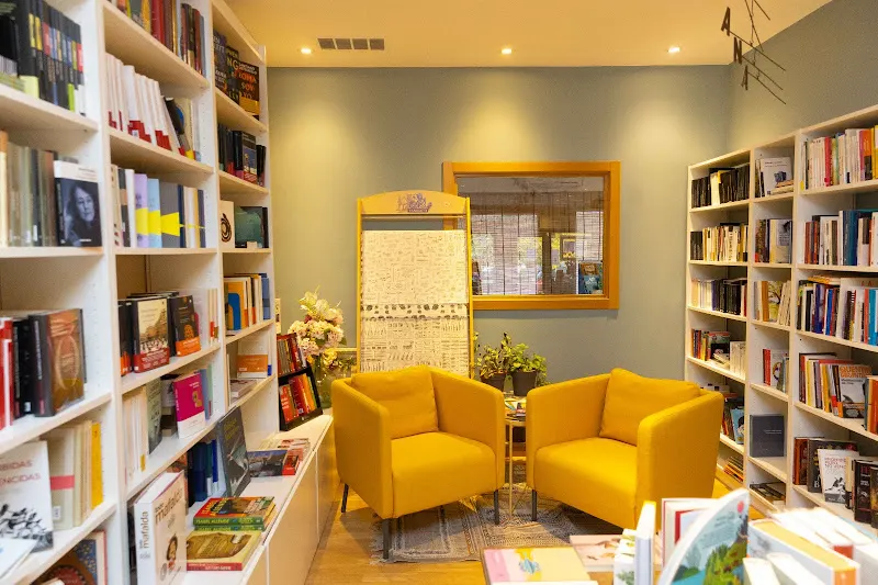 Librería La Milana - Librería en Alpedrete - foto 3