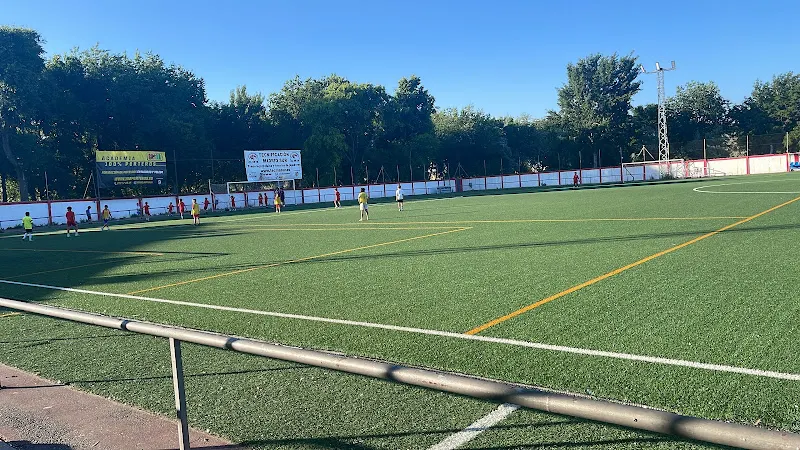 Campo de Fútbol de Casarrubuelos. - Casarrubuelos