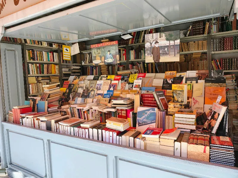 Cuesta de Moyano - Tienda de libros de segunda mano en Madrid - foto 2