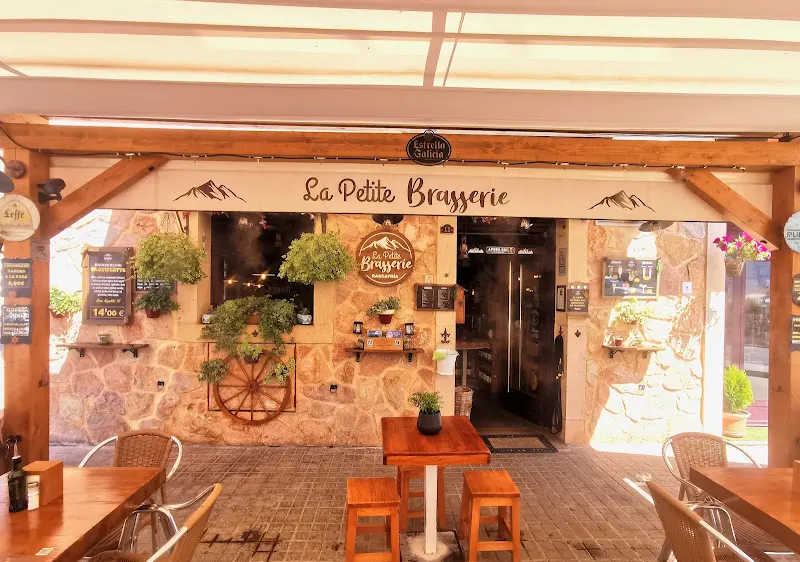 La Petite Brasserie - Restaurante en Rascafria - foto 2