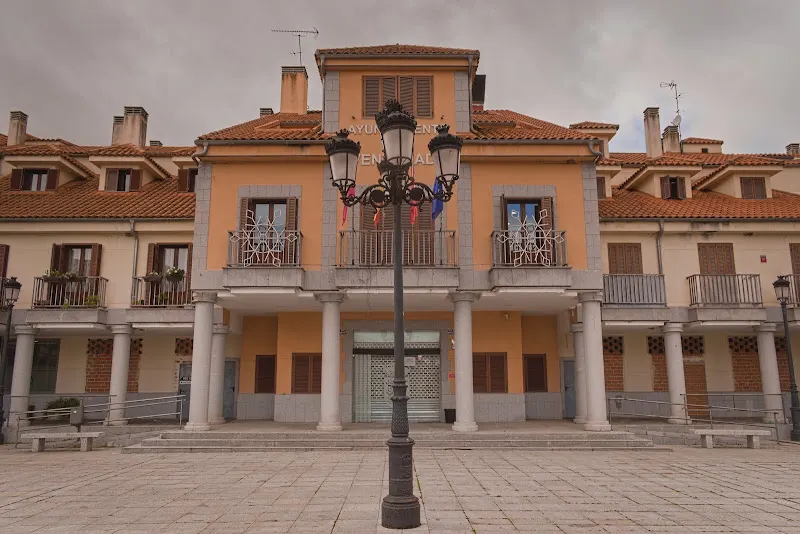 Ayuntamiento de Venturada - Ayuntamiento en Venturada - foto 2