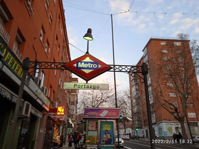 Portazgo - Estación de metro en Madrid - foto 2
