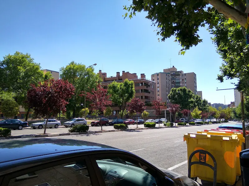 Vinateros - Estación de metro en Madrid - foto 2