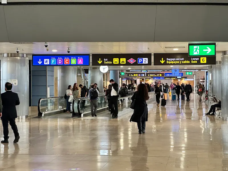Terminal T3 - Aeropuerto en Madrid - foto 2