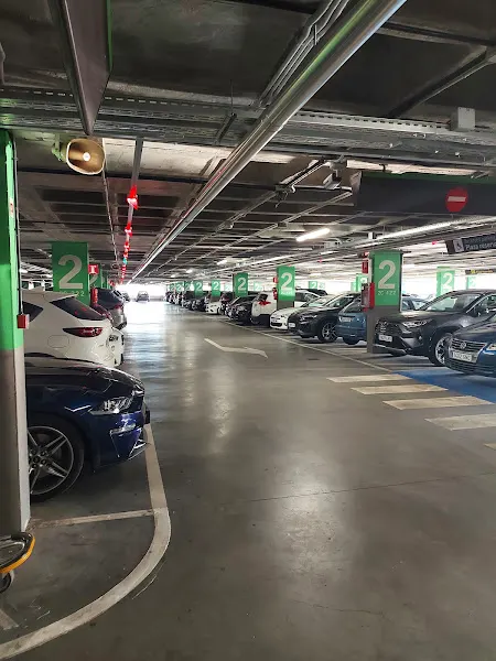 Parking P2 - Aeropuerto de Adolfo Suárez Madrid-Barajas - Madrid