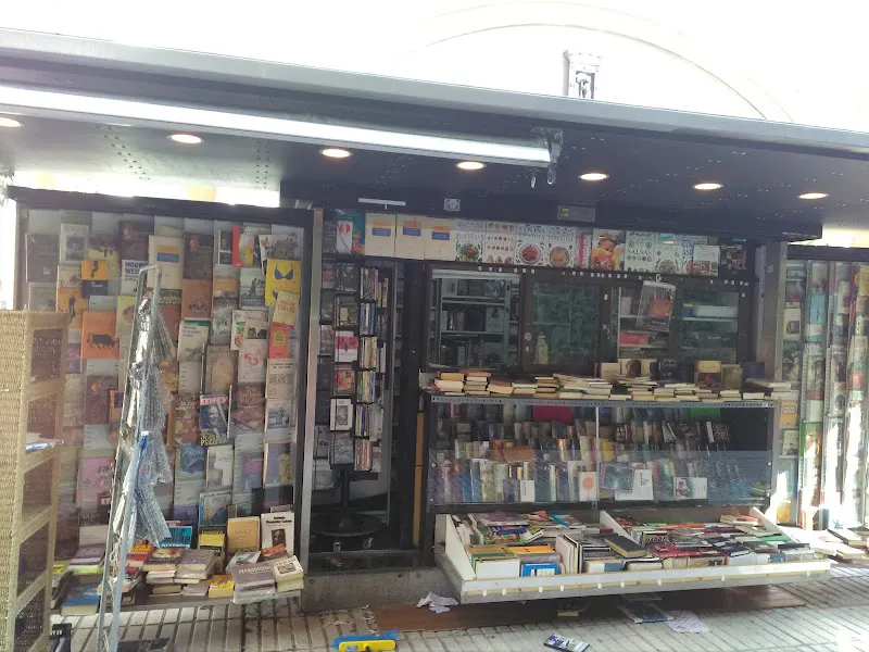 Libros Barybook - Tienda de libros de segunda mano en Madrid - foto 2
