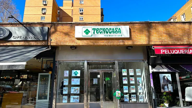 Tecnocasa agencia inmobiliaria - Agencia inmobiliaria en Madrid - foto 2