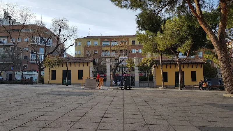 Puerta Bonita - Madrid