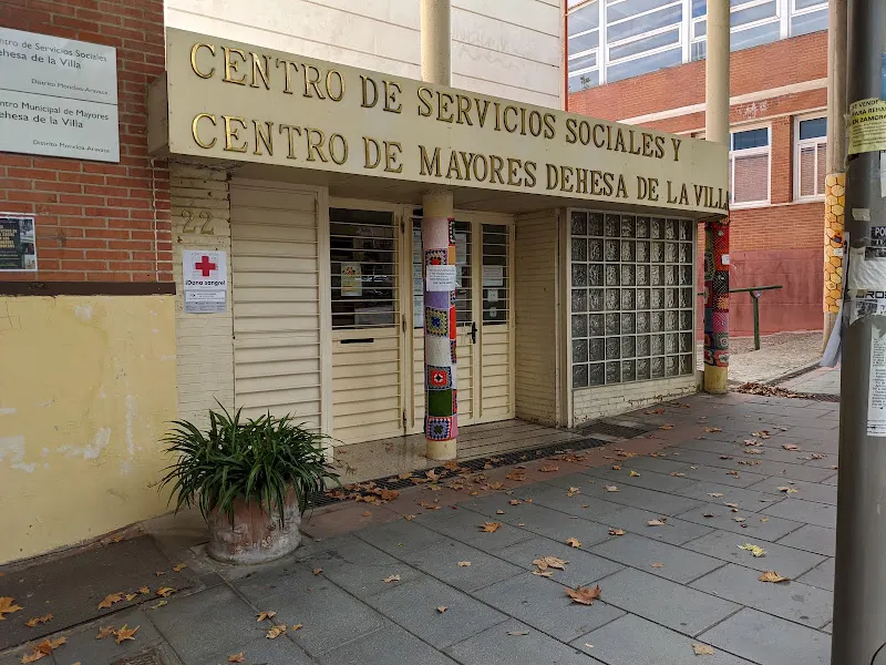 Centro de Servicios Sociales Dehesa de la Villa - Servicios sociales en Madrid - foto 3