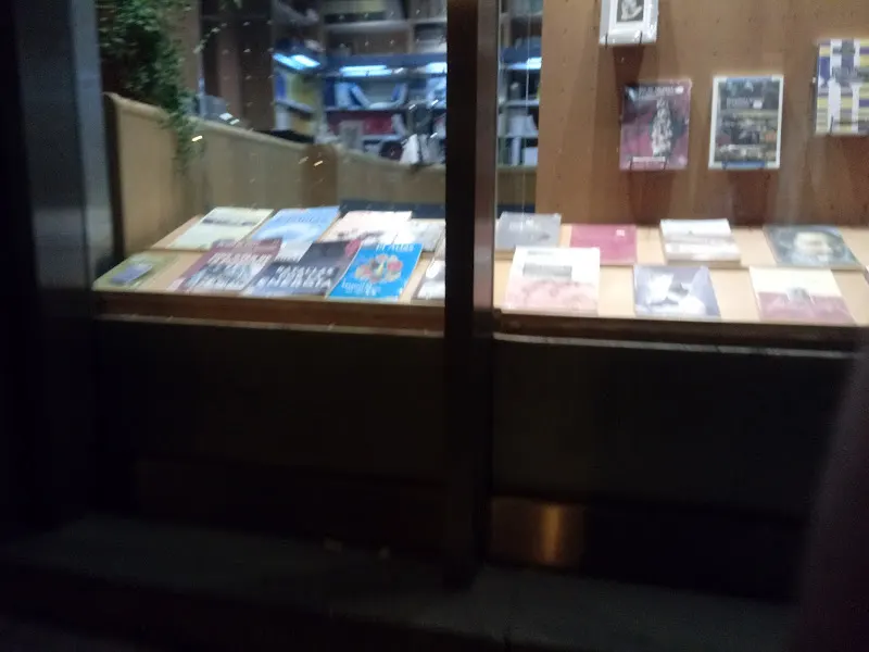 UNED - Librería - Madrid