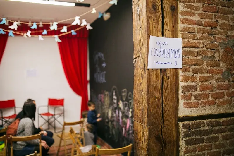 La Imprenta, Estrategias y Artefactos Culturales