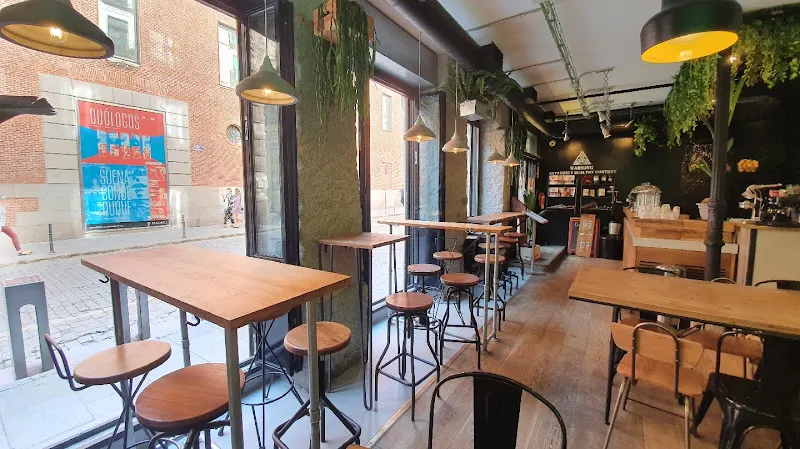 Frutas Prohibidas – Brunch y Café de Especialidad en Madrid - Restaurante de brunch en Madrid - foto 2