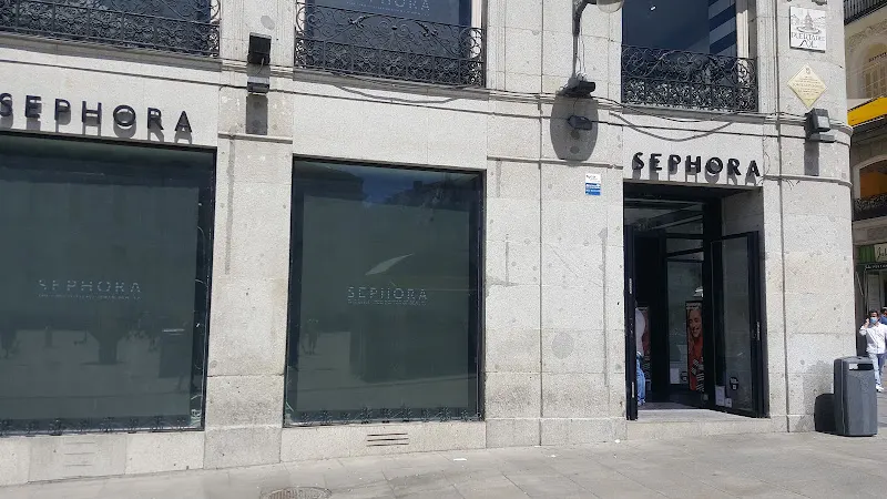 Sephora - Tienda de cosméticos en Madrid - foto 2