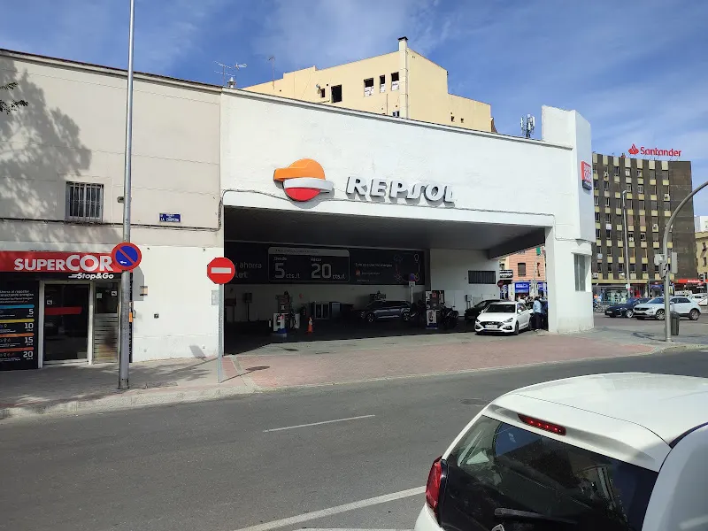 Estación de Servicio Repsol