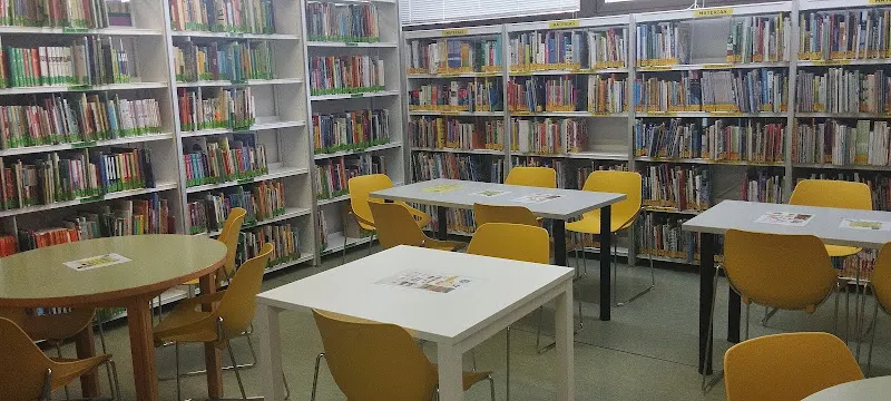 Biblioteca Pública Municipal Ciudad Lineal - Madrid