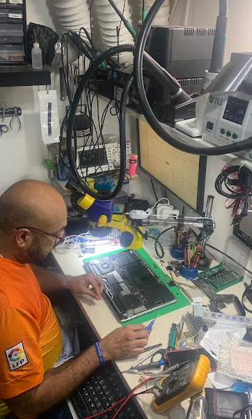 CHOMS Master - Servicio de reparación de ordenadores en Madrid - foto 2