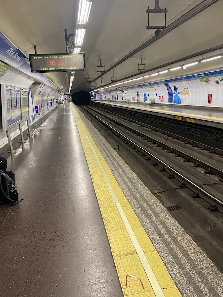 Metro Ríos Rosas - Madrid