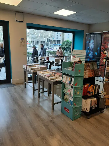 Librería Lé - Librería en Madrid - foto 3