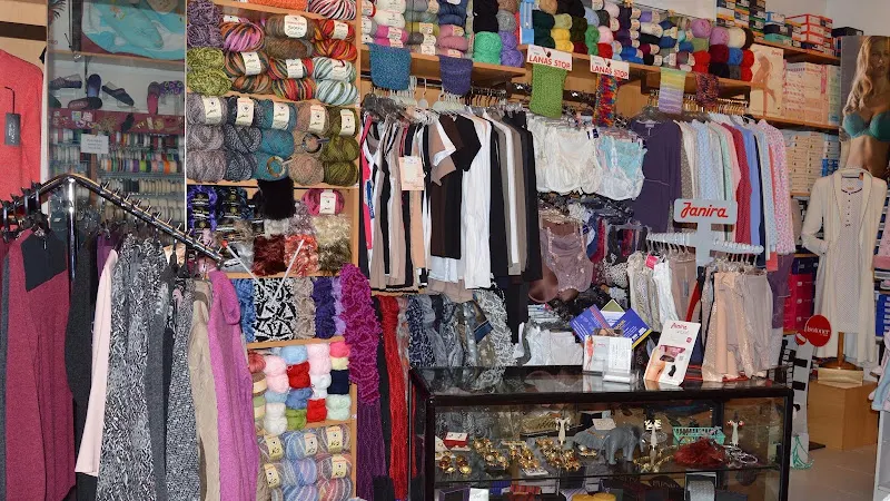 Merceria Raquel: Corsetería, Lencería y Moda baño - Madrid