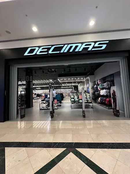 Tienda de deporte Madrid Río Décimas - Tienda de ropa de deportes en Madrid - foto 2