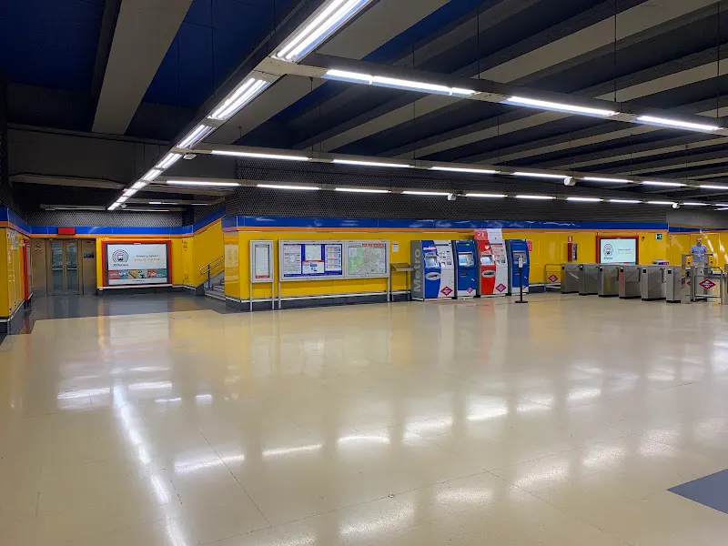 Peñagrande - Estación de metro en Madrid - foto 2