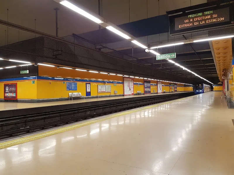 Peñagrande - Estación de metro en Madrid - foto 3