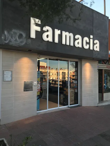 Farmacia Fuentelarreina - Farmacia en Madrid - foto 2