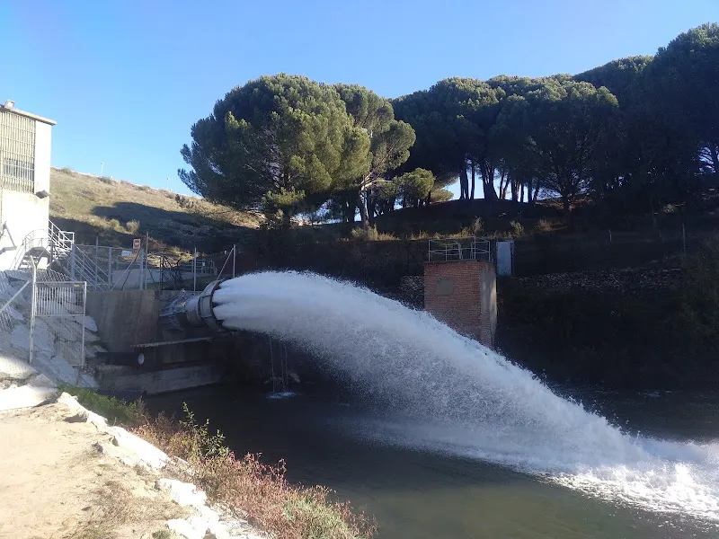 Presa de El Pardo - Lugar de interés histórico en Madrid - foto 3