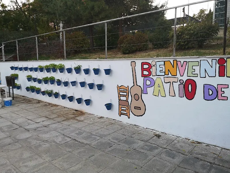 Centro de Servicios Sociales Pablo Neruda - Madrid