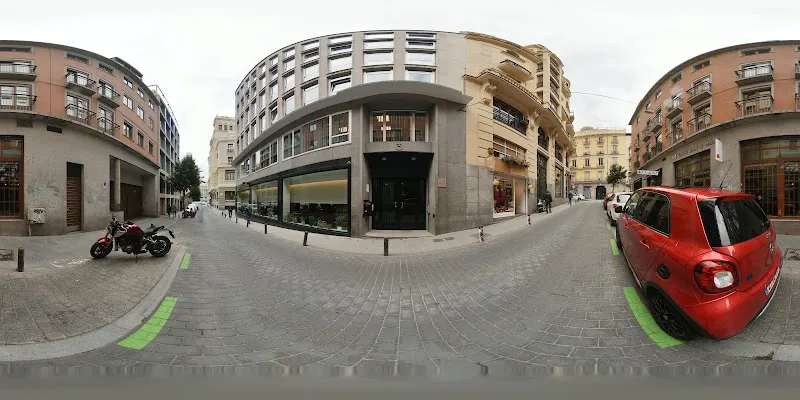 Escuela de Español Inhispania - Clases de Español en Madrid - Academia de idiomas en Madrid - foto 2