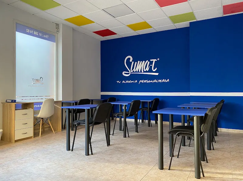 Academia Suma-T Plaza Castilla - Centro de refuerzo escolar en Madrid - foto 2