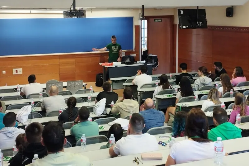 Academia Online Guardia Civil | Preparador David Vizcarra - Centro de formación en Madrid - foto 2