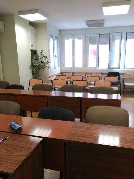 Libra Oposiciones - Servicio de clases particulares en Madrid - foto 2