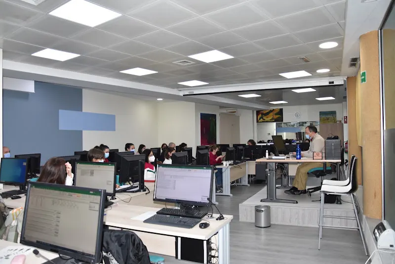 Academia ProfeJoseLuis - Centro de formación en Madrid - foto 2
