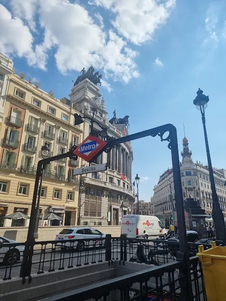 Administración de lotería n°22 (La Pajarita) - Madrid