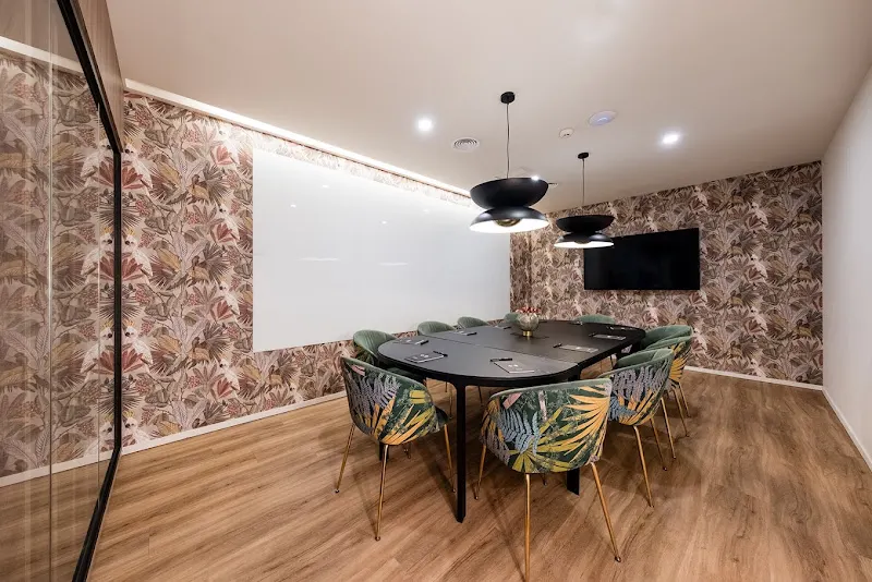 level One Agency - Madrid